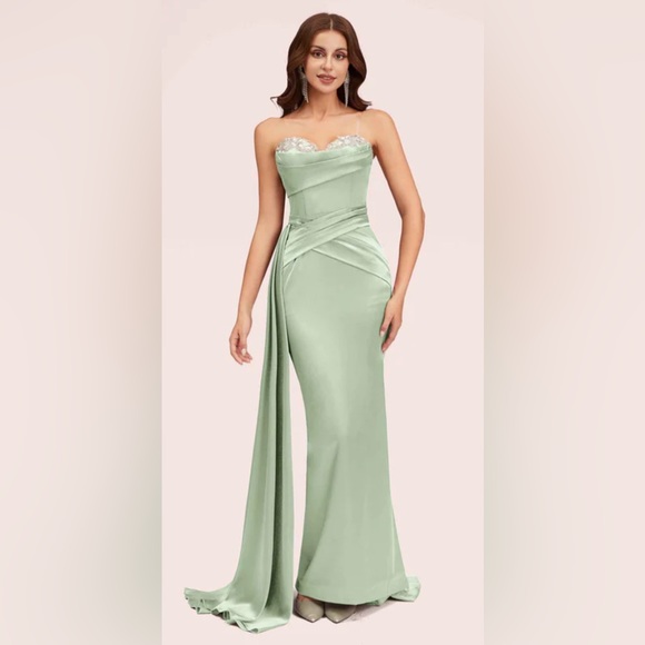 Sage green sweetheart long silky satin mermaid dress - Picture 2 of 4